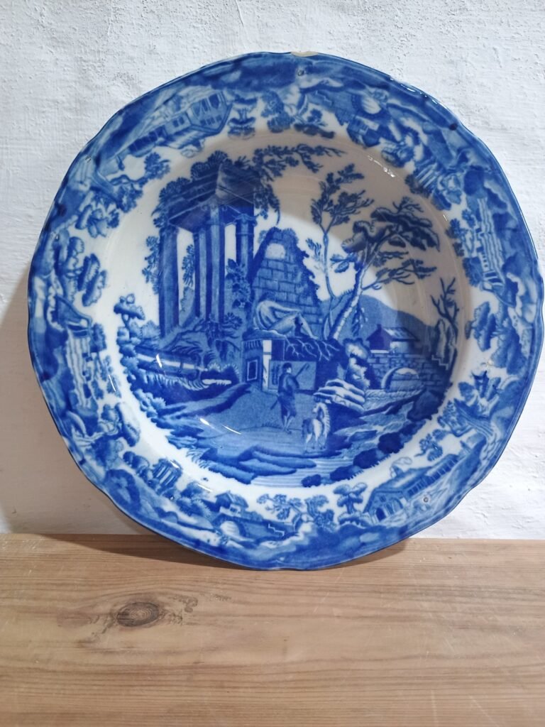 Plato de porcelana “Lakin Classical Ruins”